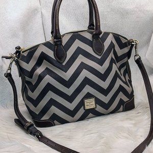 Authentic Zigzag Brown Grey Dooney & Bourke Leather Purse Handbag